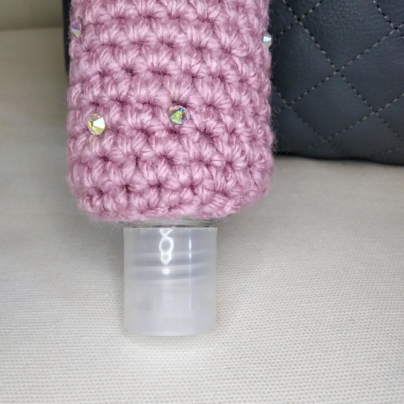 Crochet hand sanitizer bottle holder. body lotion bottle holder. keychain. Bag - Picture 8 of 10